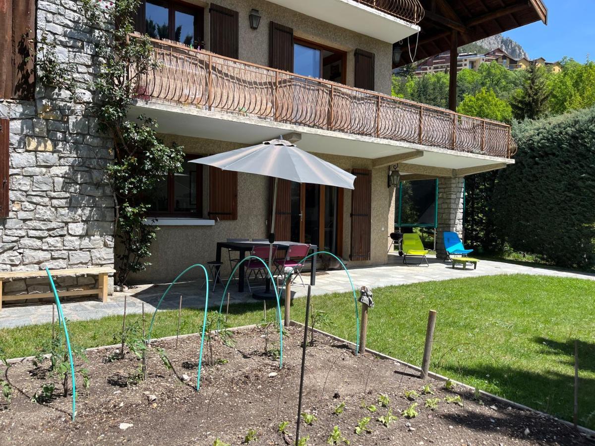Appartement Rez De Jardin, 2 Chambres/ 4 Personnes, Garage. Briançon Exterior foto